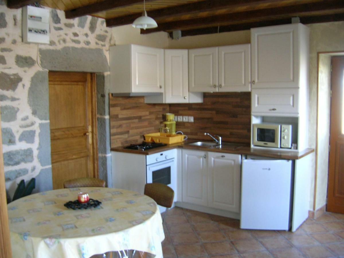 Le Monne Villa Chambon-sur-Lac Luaran gambar